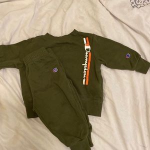 Olive green champion sweat set only worn once, runs small size 18 months